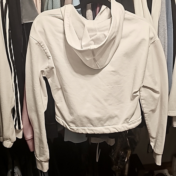 Guess cropped hoodie - Picture 5 of 5